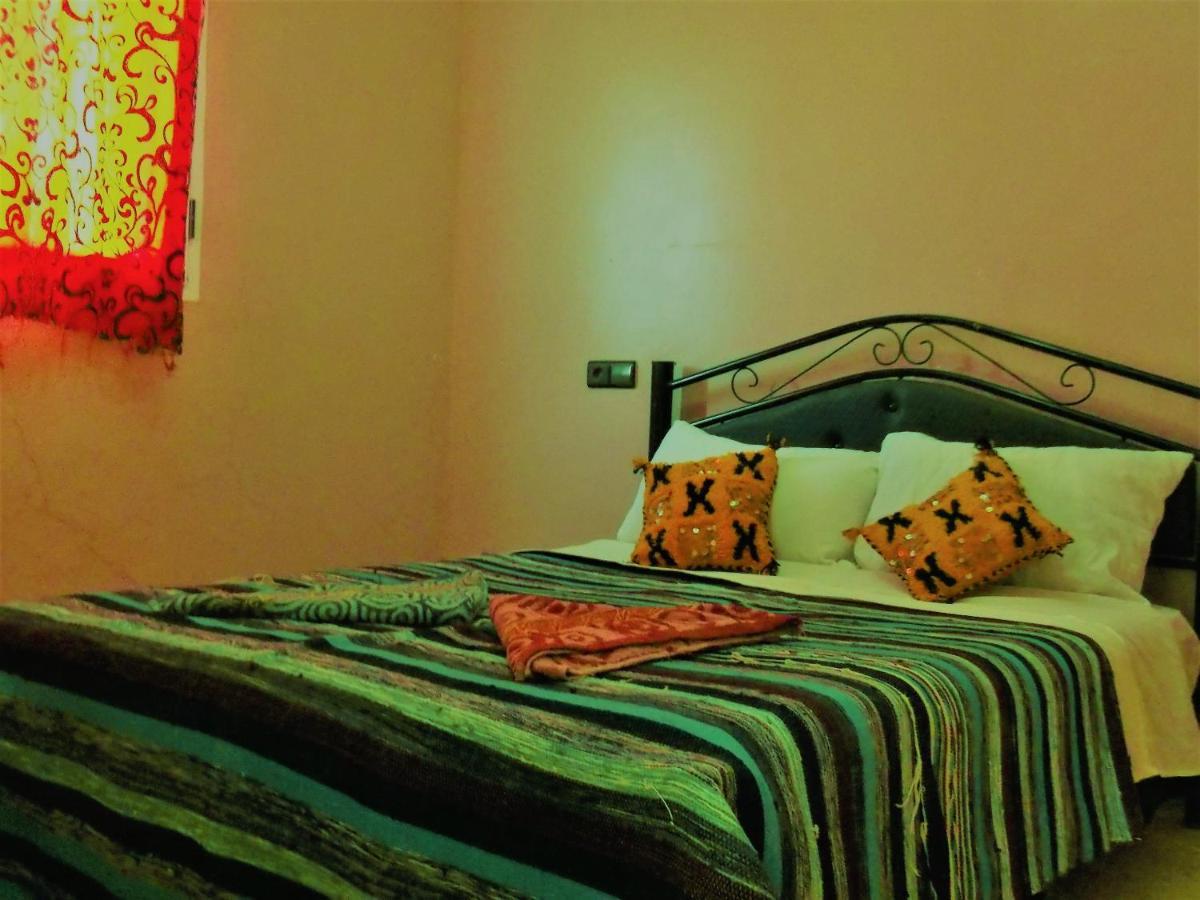 Tifinagh Guest House 메르주가 외부 사진